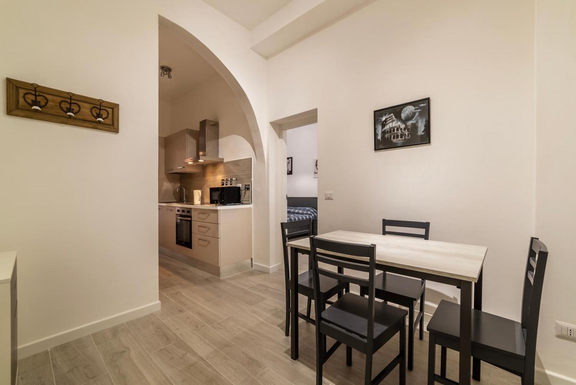 Terme Di Traiano Apartment - 10 Min Dal Colosseo 로마 외부 사진